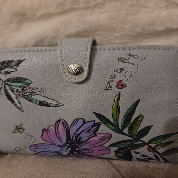 Vera Bradley Iconic Passport RFID Protection wallet with snap Light Blue Purple - Picture 3 of 10